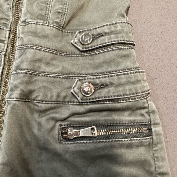 bebe olive green denim jumpsuit sleveless front zipper - Picture 13 of 17